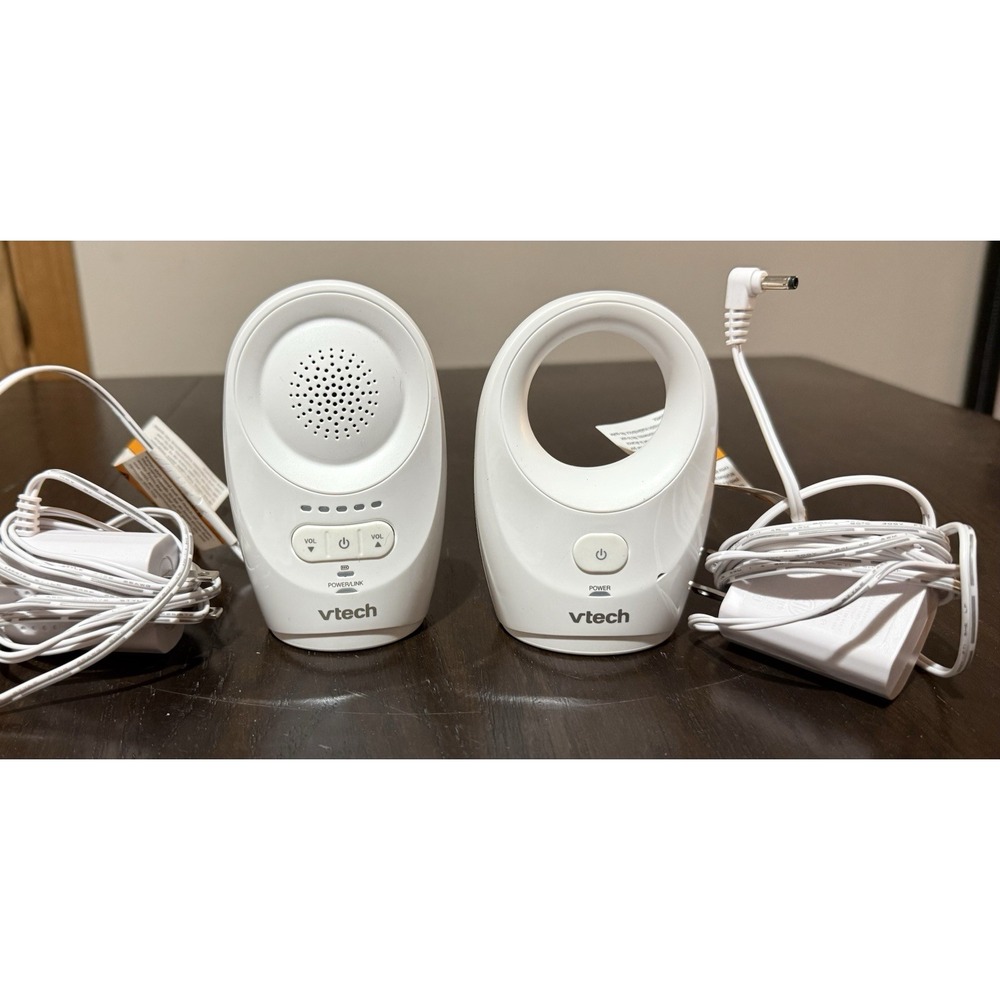 VTech Baby Monitor Baby Unit DM111 BU / Parent Unit DM111 PU Works Well